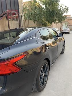 Nissan Maxima